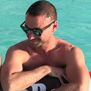 Meet your Posher, Mark